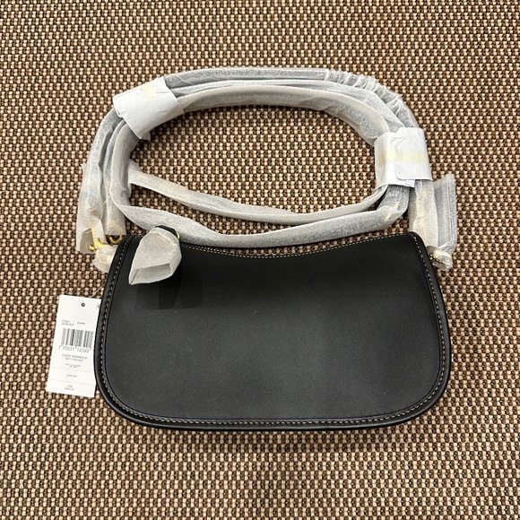 COACH CROSSBODY SWINGER BAG BLACK NWT PERFECT GIFT! - Picture 2 of 16